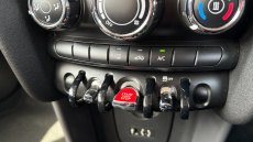 MINI Hatchback 1.5 Cooper 5dr Petrol Hatchback